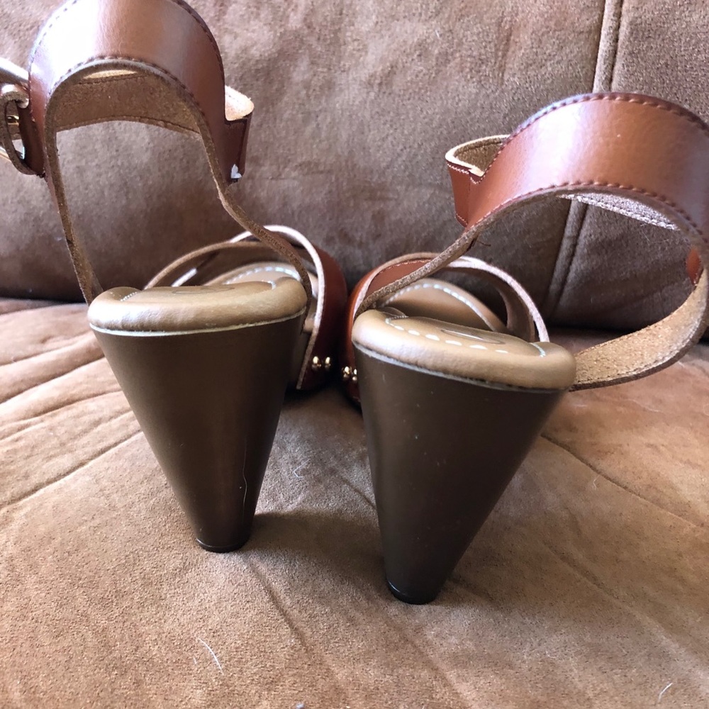 Cato’s Sandals - Picture 4 of 5